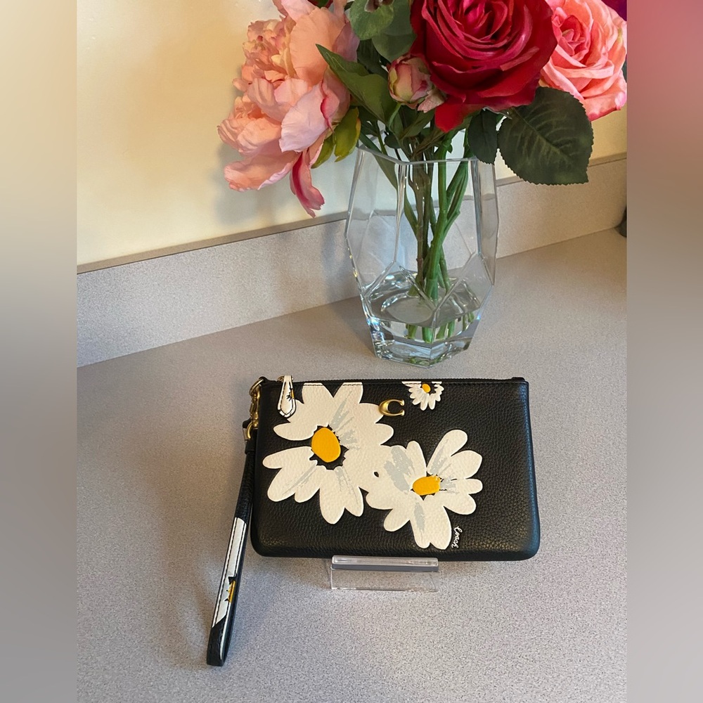 Coach Small Wristlet With Floral Print NWOT